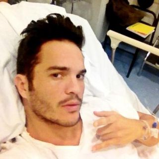 Hospitalizan de urgencia a Kuno Becker