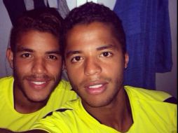 Los hermanos Dos Santos, Jonathan (izq.) y Giovani (der.) al fin coincidirán en un mismo equipo de Primera División. @jona2santos ESPECIAL /