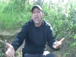 En el video, de menos de un minuto, ''La Tuta'' señala adeudos por droga por parte de algunos líderes de las autodefensas. ESPECIAL /