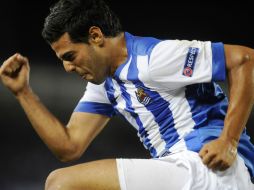 Carlos entrena al margen del primer equipo por una lesión. ARCHIVO /