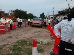 El fin de semana pasado se instaló el operativo en la carretera, en la entrada y salida de la población de San Luis Soyatlán. ESPECIAL /