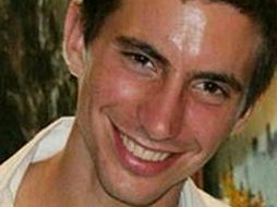 Israel asegura que Hadar Goldin, de 23 años, está secuestrado por las facciones de Hamas. AP /