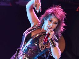 Luego de interpretar 'Día de suerte' y 'Mi peor error', el grupo Motel apareció en escena para hacer dupla con Guzmán. NTX /