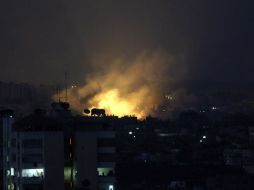 Los bombardeos asedian Gaza desde el viernes, día en que se puso fin a la tregua establecida tanto por palestinos como israelíes. EFE /