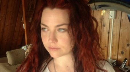 La cantante anunció a través de sus redes sociales el adelanto. ESPECIAL /