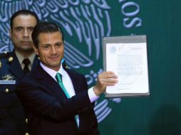 Enrique Peña Nieto promulgará la legislación de la reforma energética el próximo lunes 11 de agosto, a las 11:00 horas. ARCHIVO /
