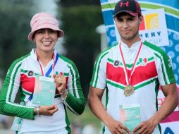 Aída Román y Luis Vélez lograron el oro en la modalidad de equipos mixtos. Foto: @Conade. ESPECIAL /