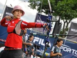 Aída Román y Pedro Vivas terminan en cuarto lugar por equipos mixtos recurvo. Foto: @CONADE. ESPECIAL /