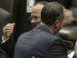 Luis Alberto Villarreal es un cercano colaborador de Gustavo Madero (i). ARCHIVO /