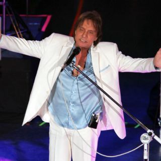 Roberto Carlos seduce al público en el Auditorio Nacional