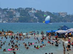 Acapulco logró a su vez un crecimiento en afluencia turística al ser visitado por 690 mil 964 turistas. ARCHIVO /