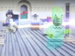 En el corto, el equipo de 'Los Cazafantasmas' viajan por la ciudad en su fiel 'Ecto-1', persiguiendo el fantasma. Foto: MonsieurCaron. ESPECIAL /