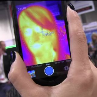 Llegan las cámaras infrarrojas para el celular