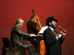 En el Teatro Diana complació a los tapatíos con su famoso tema 'No me quiero enamorar', entre otros. EL INFORMADOR  /