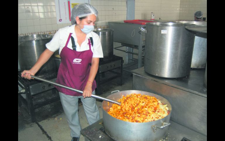 Femenil. Las internas se quejan de los productos y la elaboración de los platillos.  /