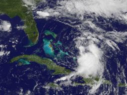 Se prevé que el centro de la tormenta dé un giro al noreste y se mantenga alejada de la costa de Estados Unidos. AFP /