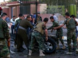 También dos coches bomba explotan casi simultáneamente en las ciudades de Kerbala y Hila, al sur de Bagdad. EFE /