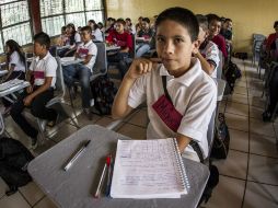 Llegan maestros interinos para solucionar el problema. ARCHIVO /