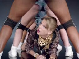 Taylor muestra su faceta completamente pop en este nuevo material. ESPECIAL /