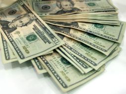 La aversión al riesgo sumada a la publicación de la inflación de agosto en la Eurozona son factores de apreciación para el dólar. ARCHIVO /