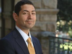 Mariano-Florentino Cuéllar es profesor en Stanford y único hispano que integra la corte. TOMADA DE @Stanford  /