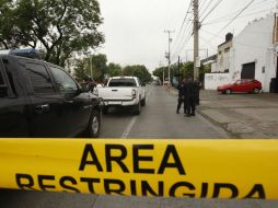 Elementos de la Procuraduría General de Justicia de DF investiga las causas del homicidio. ARCHIVO /