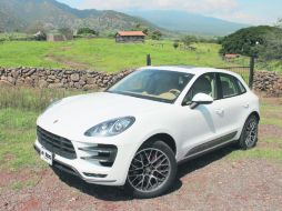 Dentro o fuera del camino, es una SUV de manejo práctico, deportivo y hasta para relajarse y disfrutar de su equipo.  /