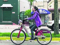 Algunos tapatíos han tenido acceso a bicicletas similares a las que circularán en el programa 'MiBici'.  /