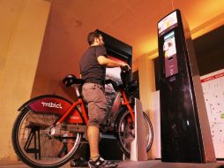 Deben destinarse recursos para la edificación de caminos y espacios para el desplazamiento de bicicletas.  /