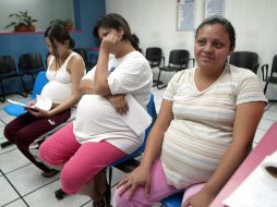 Es importante tomar en cuenta que el nuevo bebé requiere de tiempo y espacio, lactancia materna, entre otros aspectos. ARCHIVO /