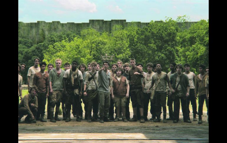 Los jóvenes que integran el grupo tratan de escapar a través de un mortal laberinto. ESPECIAL  20th Century Fox  /