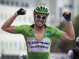 John se impuso a Michael Matthews y Fabian Cancellara. AFP J. Reina  /