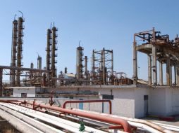 El proyecto de diésel ultra bajo en azufre incluye cinco refinerías. ARCHIVO NTX  /