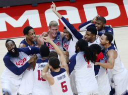 Estados Unidos es el tercer equipo de la historia en ganar dos Copas del Mundo consecutivas. AP  M. Fernandez.  /