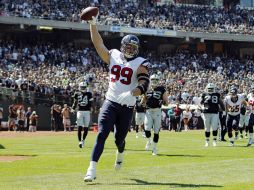 Watts lució a la ofensiva y a la defensiva para Houston. AFP B.Bahr  /
