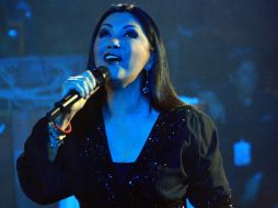 Acompañada de su orquesta y el mariachi 'Nuevo Acapulco' la intérprete deleita a sus asistentes acapulqueños. EL INFORMADOR ARCHIVO /