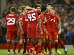 Con esta victoria, el histórico equipo inglés suma tres puntos. AP  J. Super  /