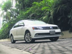 Renovación. La imagen del Jetta se pone al día para robar la atención en su segmento. EL INFORMADOR A. Lozoya  /