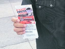 Pocos se han acercado a las taquillas del Omnilife, la mayoría con la intención de ver a 'Dinho'. EL INFORMADOR  J. Robles  /