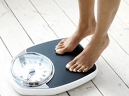 Se recomienda tener un control en el peso para prevenir enfermedades. EFE / ARCHIVO