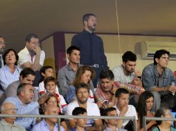 Fuera del palco, Diego Simeone podrá motivar o regañar a sus jugadores, entre ellos a Raúl Jiménez, más de cerca. AFP / ARCHIVO