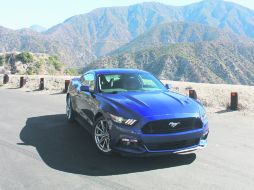 Con aplomo. Manejamos el Mustang 2015 en las montañas californianas, donde demostró que puede moverse con poder y cadencia. EL INFORMADOR / S. Oliveira