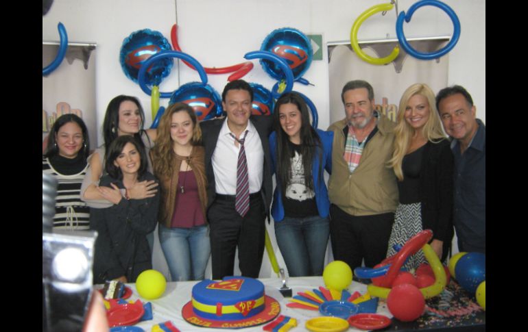 El pastel de chocolate del cumpleañero tiene el símbolo de Supermán, su personaje favorito de las historietas. SUN / J. Mendoza