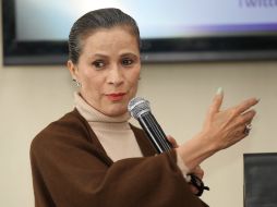 Durante una presentación de la Fundación Salvati A.C., Reyes Spíndola señala la importancia de la revisión. NTX / J. Pazos