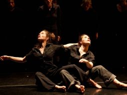 Imagen del taller sobre composición y reflexión en el proceso creativo ofrecido por las hermanas Élodie y Séverine Lombardo. ESPECIAL / encuentroeince.blogspot.mx