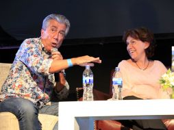 Los escritores Yolanda Reyes y Jordi Sierra durante la conferencia realizada en el marco del 'Hay Festival'. NTX / J. Lira