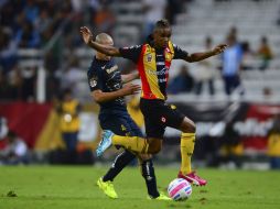 En el primer tiempo, Leones Negros empataba a cero goles con los Pumas. MEXSPORT / A. Macías