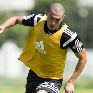 Torres Nilo es baja del Tri ante Honduras