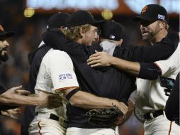 San Francisco pasó a la serie divisional como comodín, ahora va por el gallardete del viejo circuito. EFE / J. Mabanglo