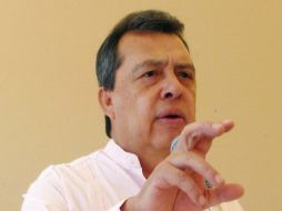 Ángel Aguirre se reúne con Tomás Zenón para analizar los avances en la investigación de los hechos de violencia en este municipio. NTX / ARCHIVO